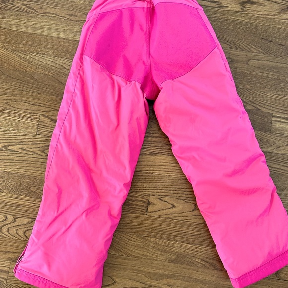 Girls size 8 pink ski pants - Picture 3 of 3